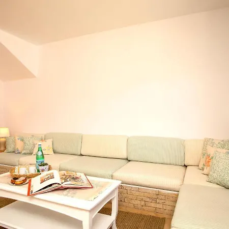 Spacious Holiday With Shared Pool On The Island Of Rhodes Сasa de vacaciones