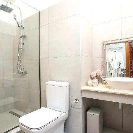 Сasa de vacaciones Spacious Holiday With Shared Pool On The Island Of Rhodes
