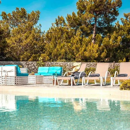 Spacious Holiday With Shared Pool On The Island Of Rhodes Сasa de vacaciones