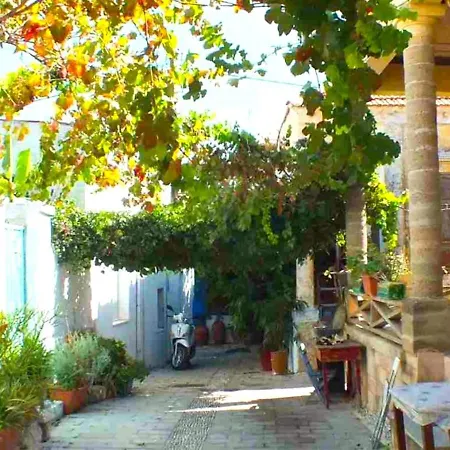 Spacious Holiday With Shared Pool On The Island Of Rhodes Сasa de vacaciones