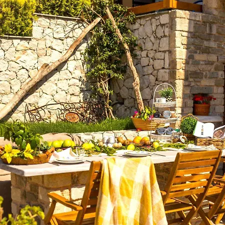 Spacious Holiday With Shared Pool On The Island Of Rhodes Koskinou (Rhodes)